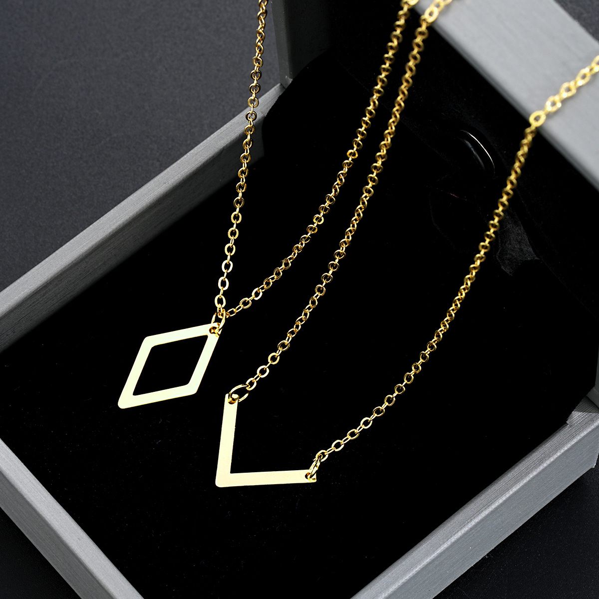Creative Geometric V-Rhombus Necklace 2-Piece Set Stylish Simple Prism Pendant Sweater Chain Ladies