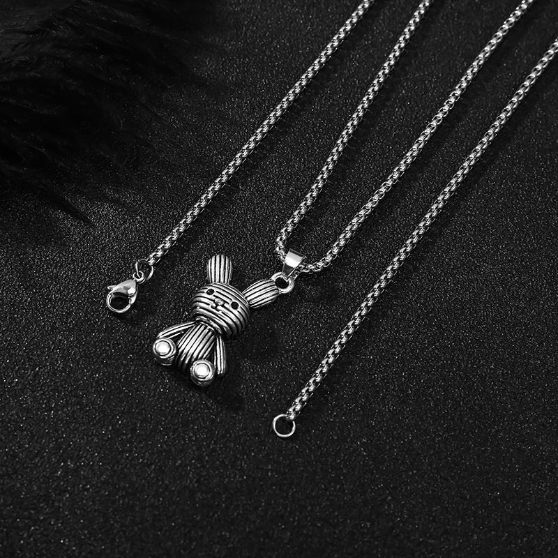 Hip Hop Wind Bear/Rabbit Necklace Trendy Cool Hop Hee Rabbit Pendant Bouncing Versatile Personalized Sweater Sweater Chain Men'S And Women'S Accessories