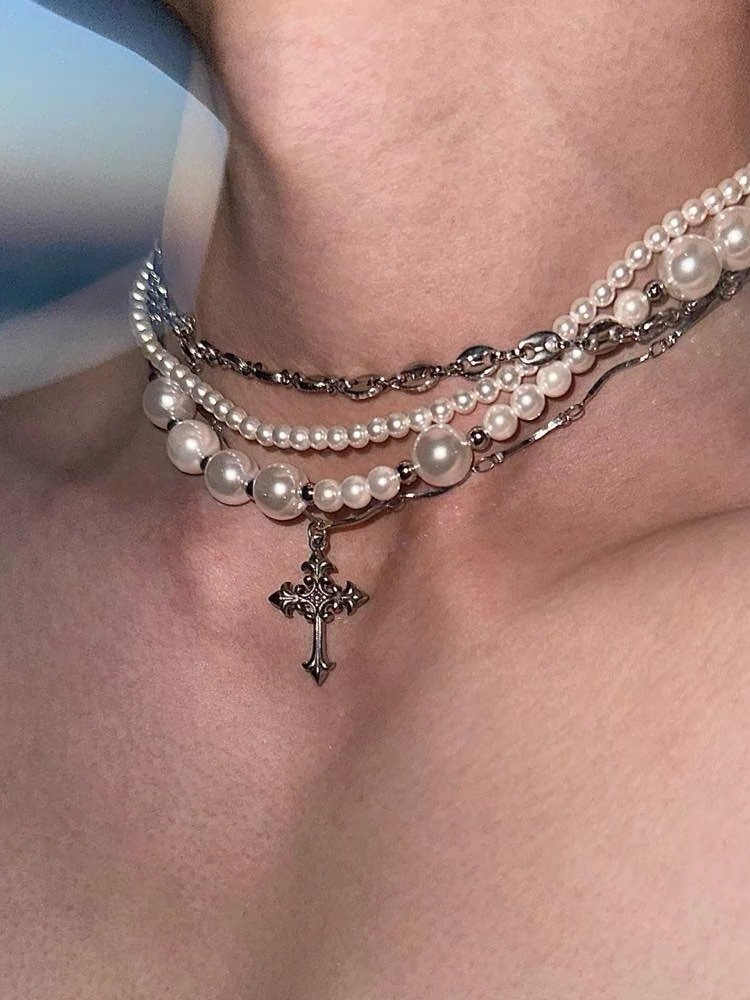 Niche Design Iris Flower Silver Pearl Necklace Men And Women The Same Choker Collarbone Chain