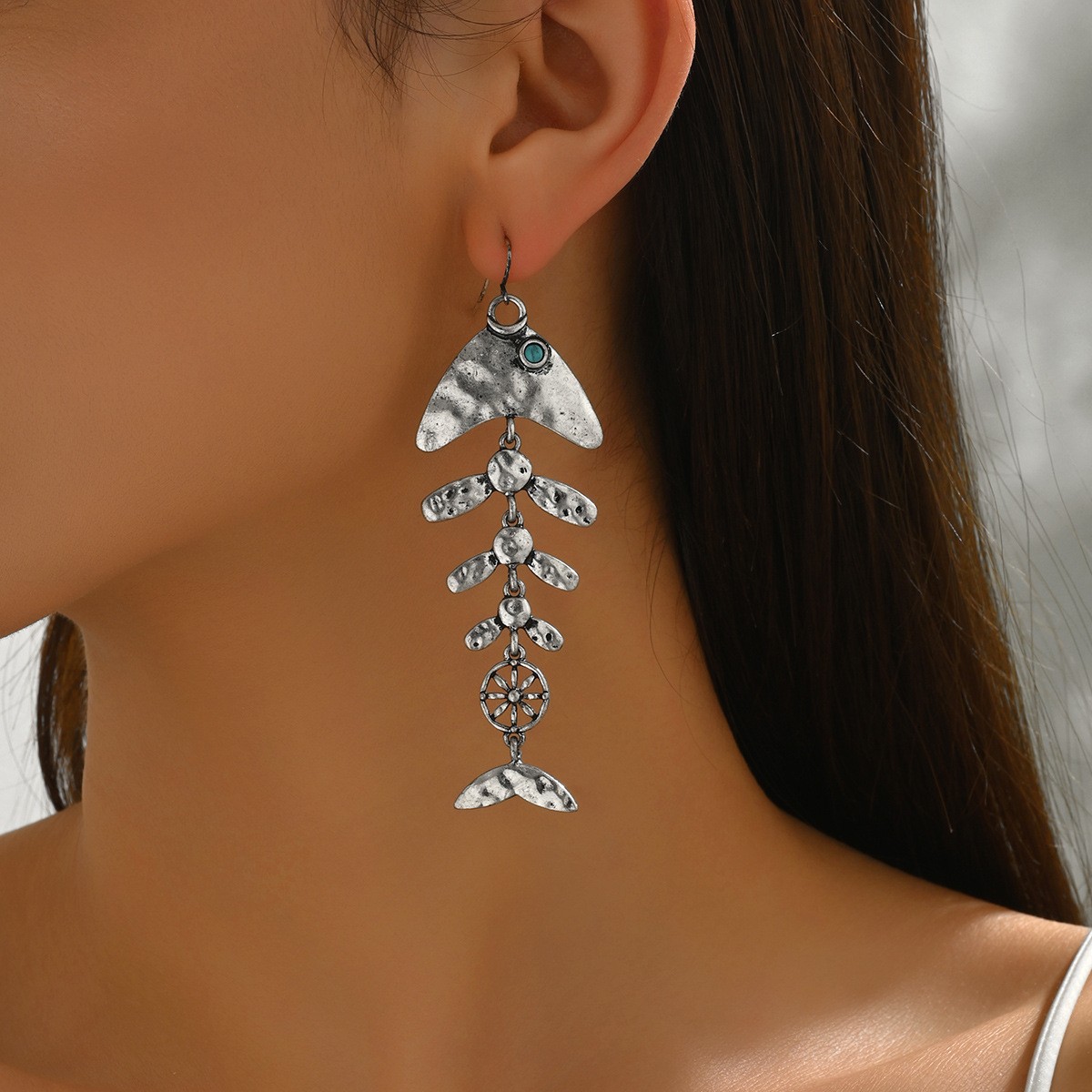 New Summer Seaside Vacation Style Marine Life Fish Bone Pendant Earrings Niche High-End Versatile Earrings