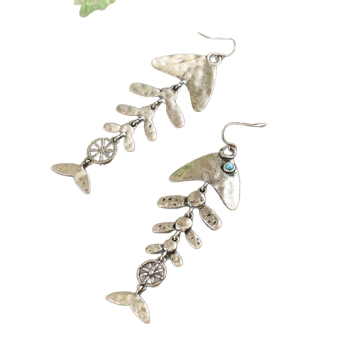 New Summer Seaside Vacation Style Marine Life Fish Bone Pendant Earrings Niche High-End Versatile Earrings