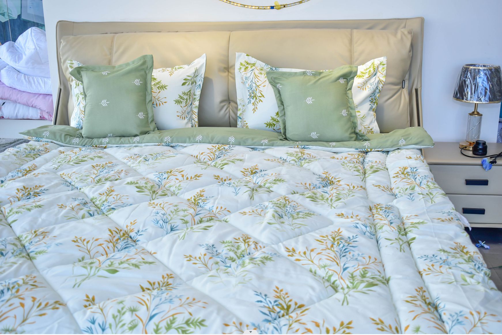 Bring Elegance And Comfort To Your Bedroom With Johari 6pcs Of Luxury Nordic Style Cotton Microfiber Duvet Sets (One Duvet, Four Pillow Covers Or Cases And One Bedsheet) Bedding Set (Random color)