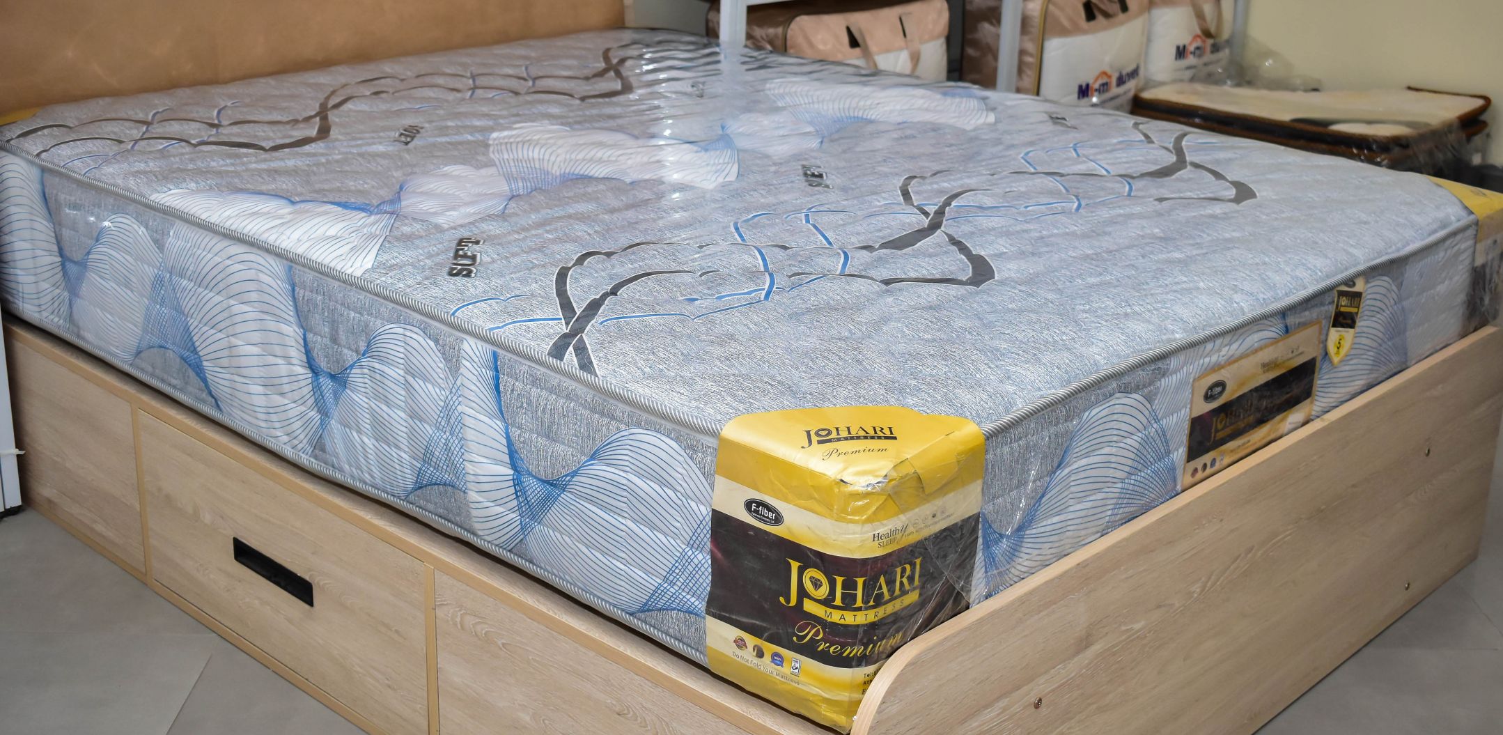 Johari  Three Years Warranty Medium Quilted Home Living Bedroom Soft and long-lasting Mattress Comfy and Health Mattress (Without Bed) (Random color dispatch)
