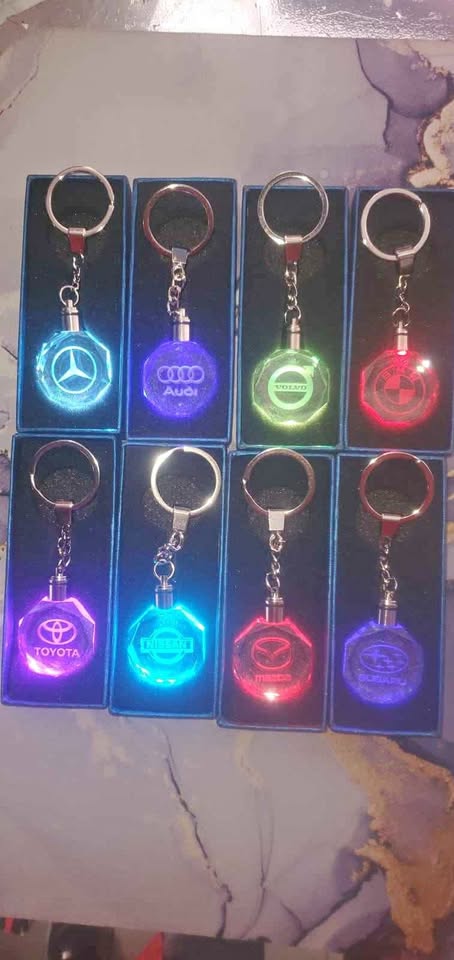 Car Key Chain Holder With LED Light Crystal Key Chain Holder Key Holder