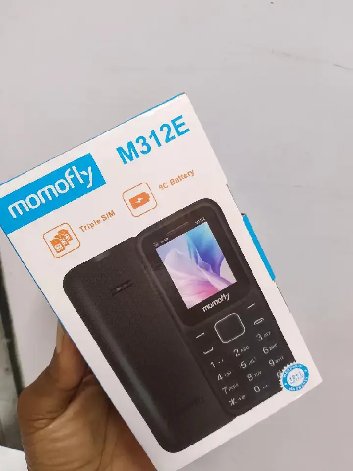 [ NEW ARRIVAL ] momofly M312E 32 MB RAM featured phone Triple SIM Regular 5C Battery, 1.77" display with BT connectivity featured phones