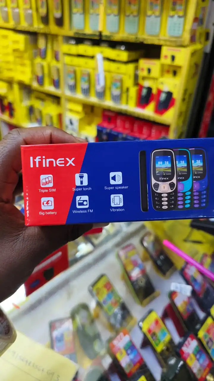 BRAND NEW IFINEX S3320 TRIPLE SIM CARD PHONE 1.77 inch Display 1200mAh BATTERY WITH BLUETOOTH Vibrator/Wireless FM/ MP3/MP4/Big Torch/ Auto callrecording Cell Featured phone