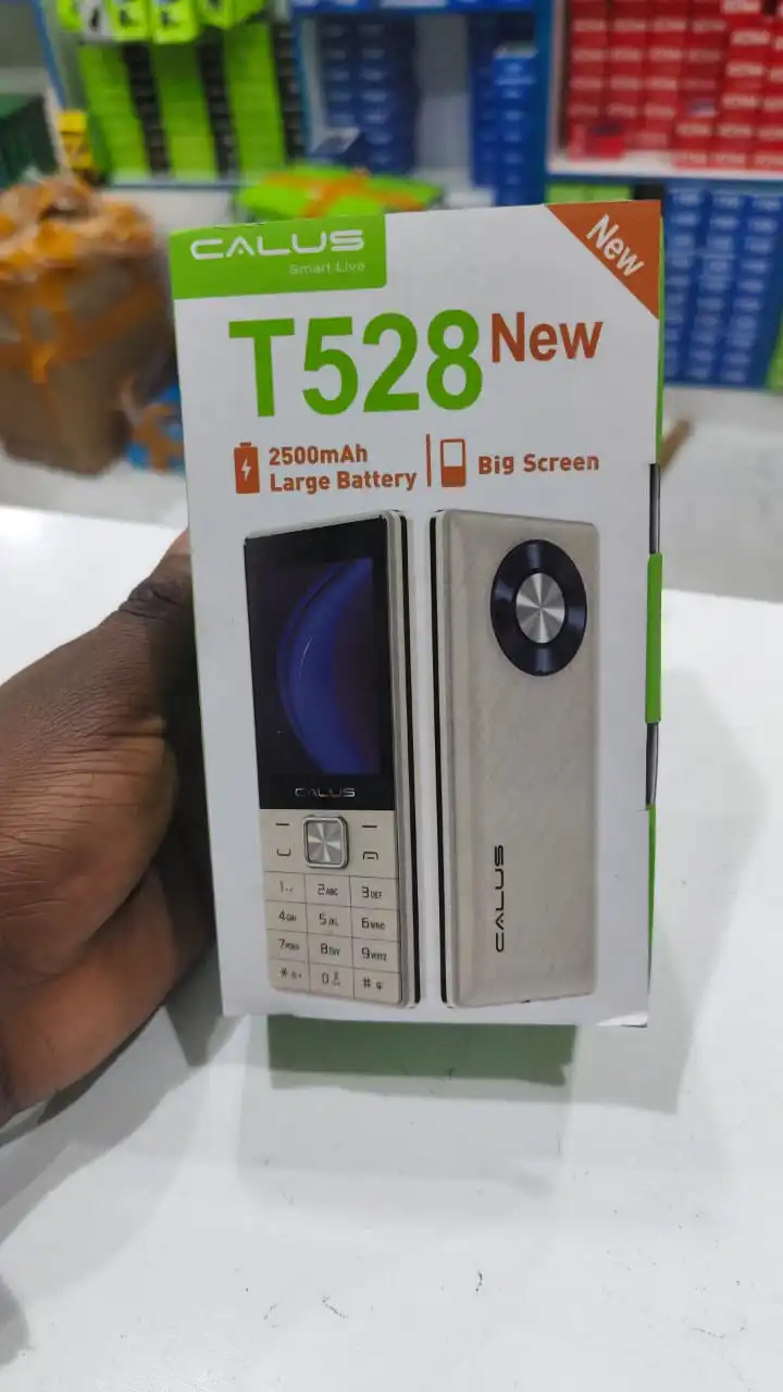 CALUS T528 NEW LARGE BATTERY 2500MAH LARGE BATTERY BIG SCREEN FAST CHARGING TYPE C CHARGER DUAL SIM CARD BRIGHT TORCH WIRELESS FM CAMERA ROM 32MB+32MB RAM FEATURED PHONE