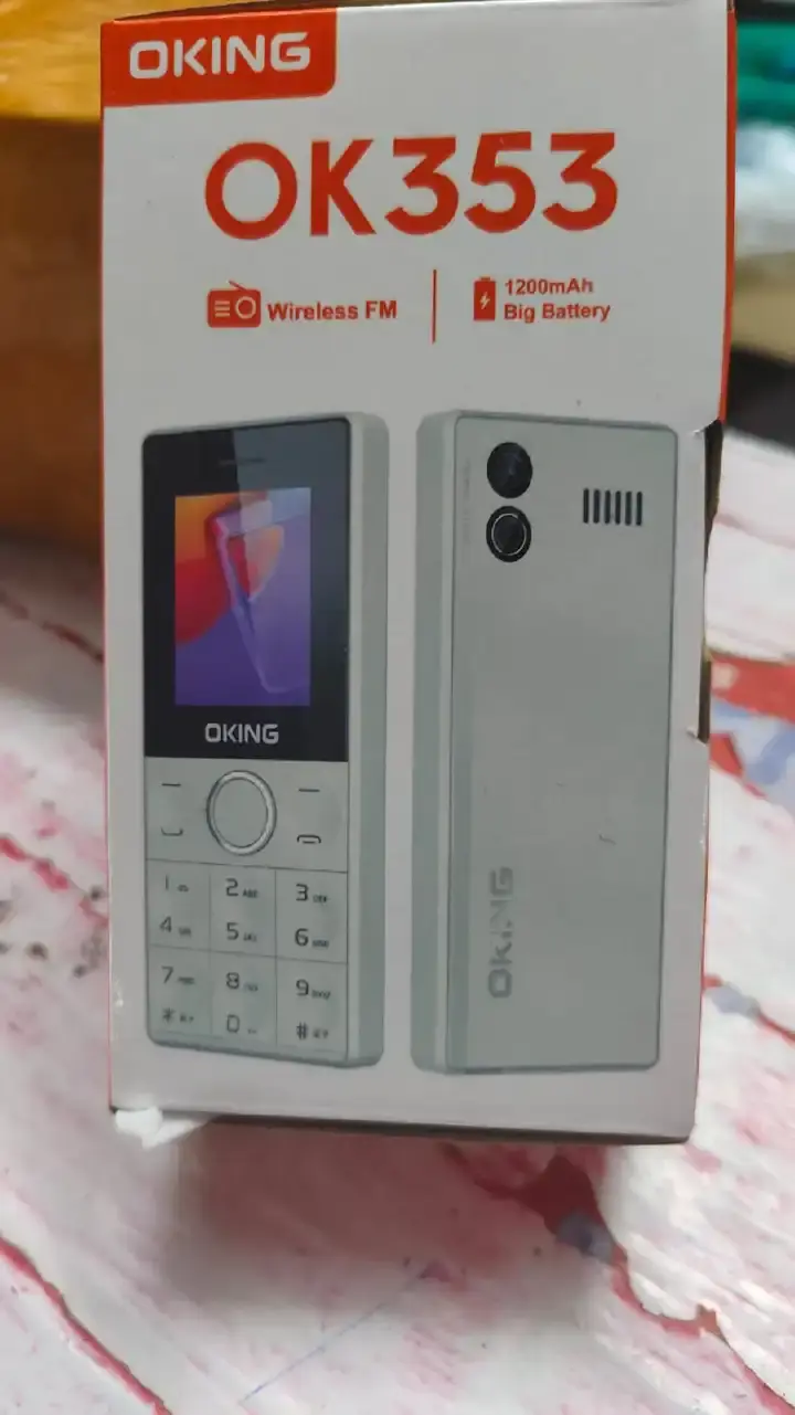 Oking OK353 2.4 INCH Display 1200mAH battery, bright flashlight, Vibration, Wireless FM with big buttons and Rear Camera FEATURE PHONE!!!