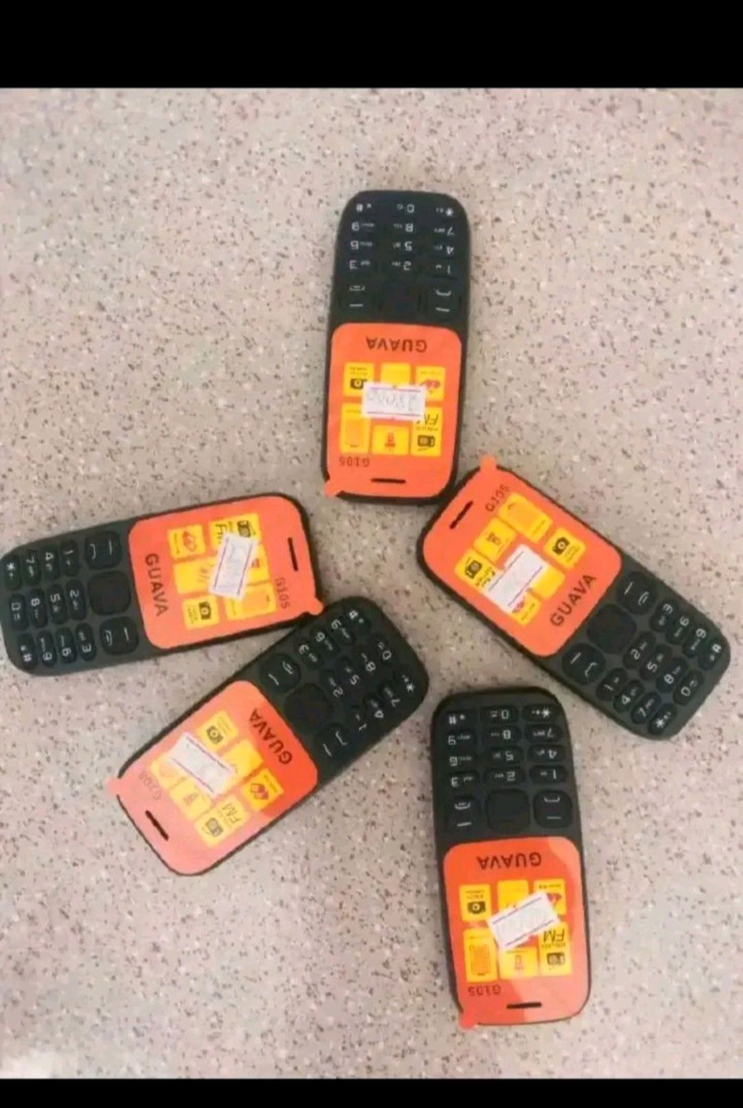 GUAVA G105 AFFORDABLE FEATURE PHONE 1000MAH BATTERY 1.8-INCH SCREEN DISPLAY DUAL SIM DUALSTANDBY DIGITAL CAMERA MP3/MP4 PLAYER TORCH LIGHT AUTO CALL RECORD BLUETOOTH, FM WIRELESS1000MAh featured phone