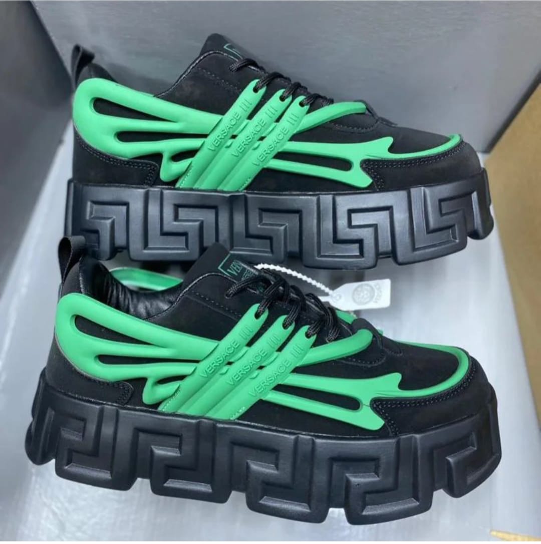 VERSACE 🔥🔥 High quality original fashionable MEN leather sneakers,. New fashion arrival holiday breathable sneakers ❤️‍🔥