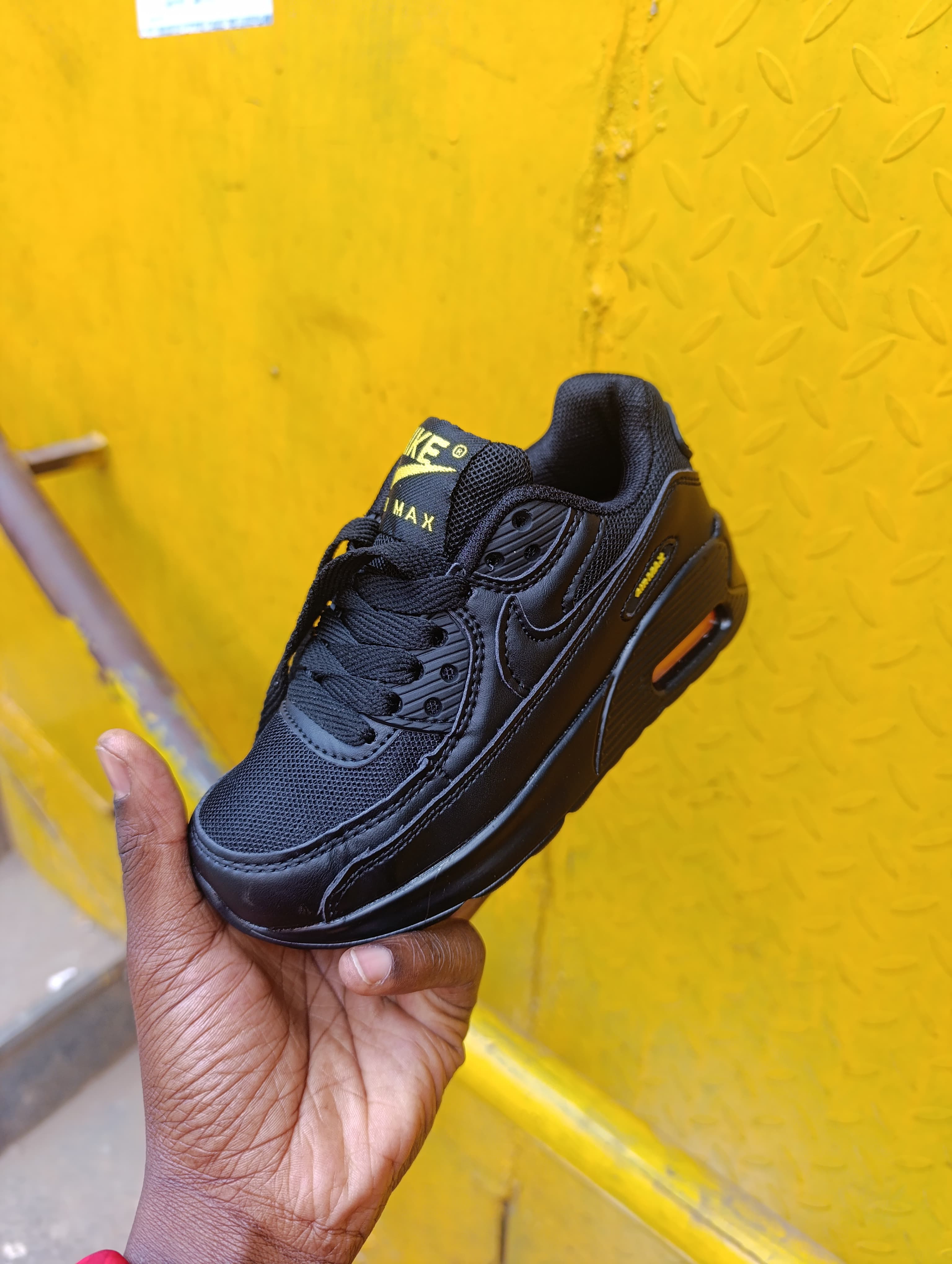 Kids⚡high quality AIR MAX 90+ UNISEX ❤️‍🔥 boys/ girls breathable fashioned kids sneakers ❤️‍🔥very cute