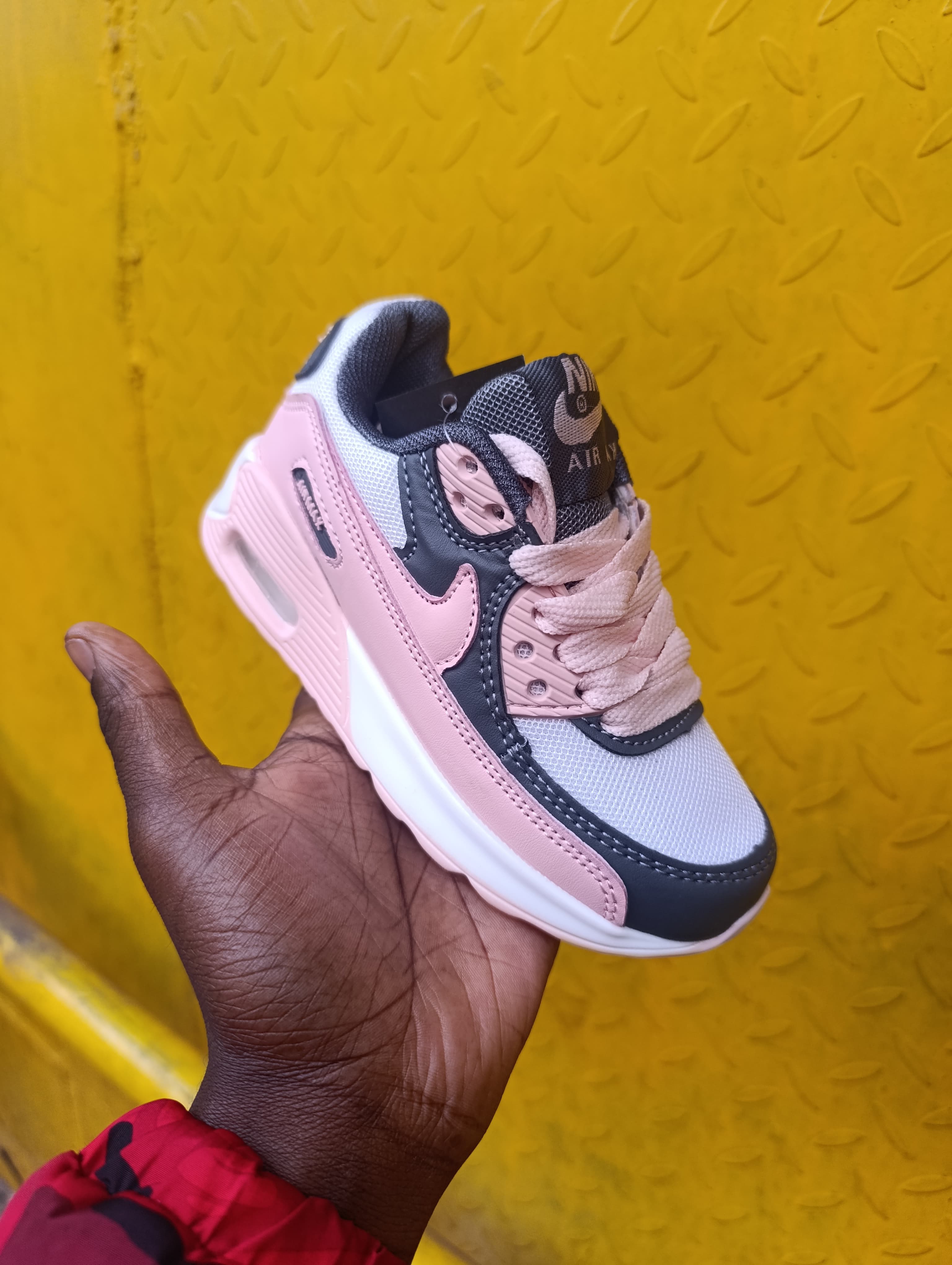 Kids⚡high quality AIR MAX 90+ UNISEX ❤️‍🔥 boys/ girls breathable fashioned kids sneakers ❤️‍🔥very cute