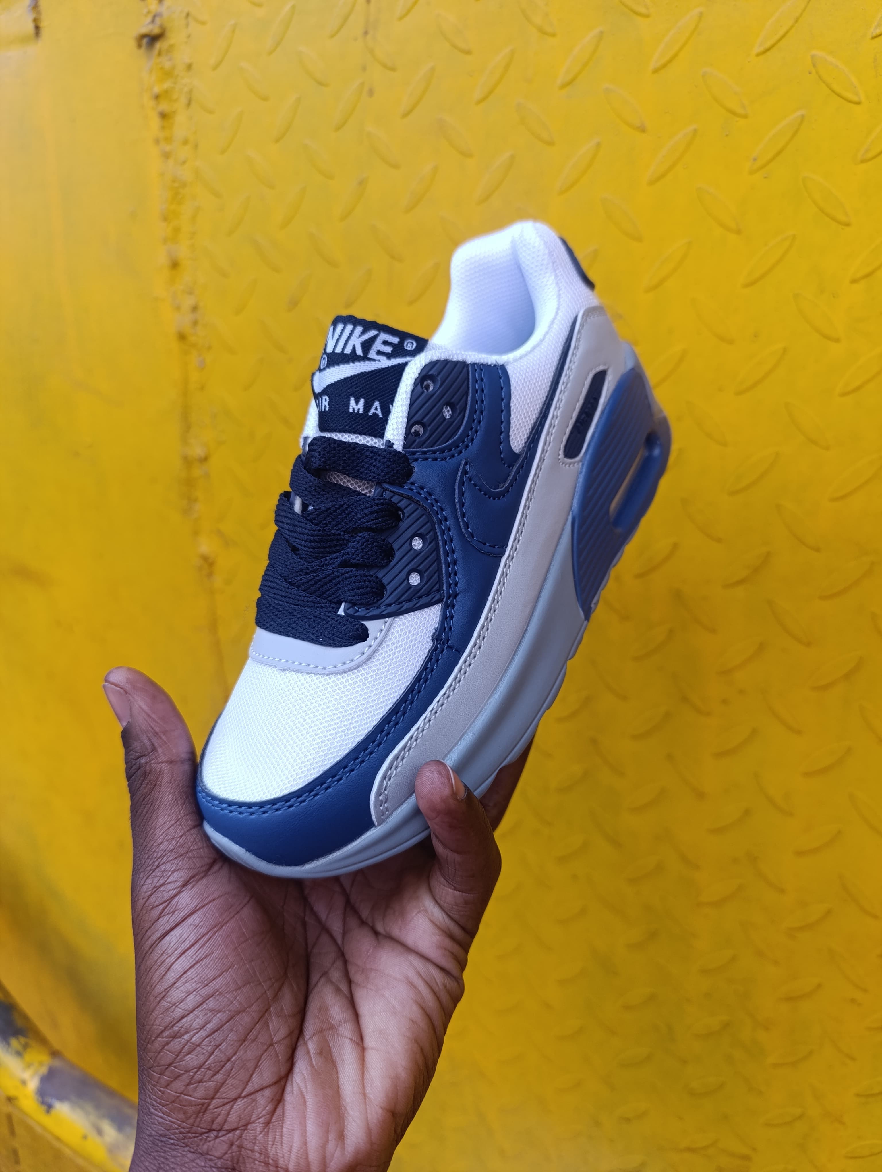 Kids⚡high quality AIR MAX 90+ UNISEX ❤️‍🔥 boys/ girls breathable fashioned kids sneakers ❤️‍🔥very cute
