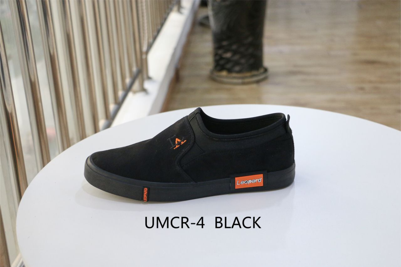 ⚡NEW ARRIVAL ORIGINAL MEN'S SNEAKERS⚡ high quality fashioned women's boots all colors and size available walk⚡ in⚡ style and in comfort with this cute elegant MEN'S SNEAKERS