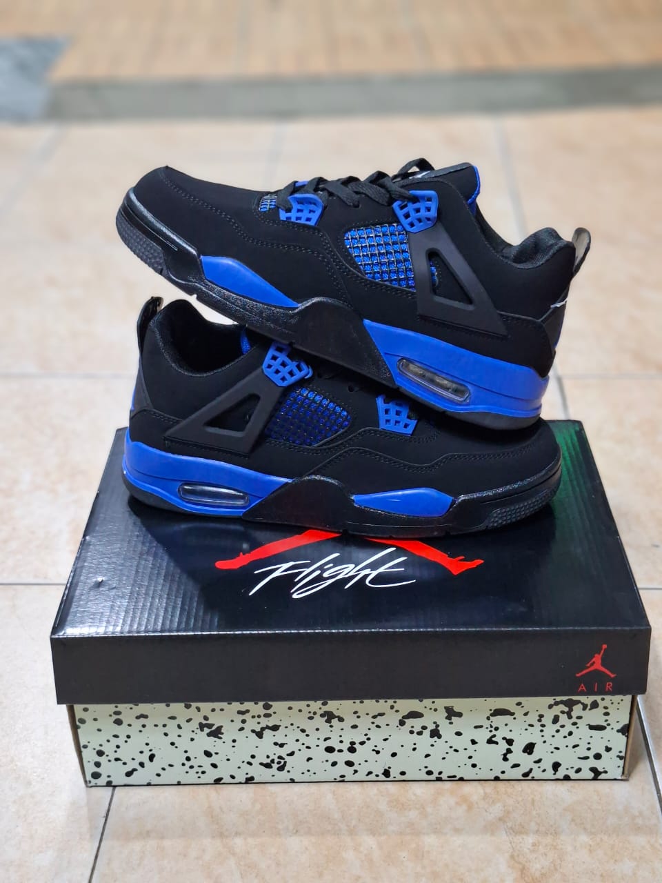 ⚡High Quality JORDAN 4 Unisex sneakers⚡ORIGINAL NEW Quality arrival latest jordan 4 sneakers .The classic unisex matching sneakers. your everyday wear durable sneaker the best one ⚡cute as pictured⚡