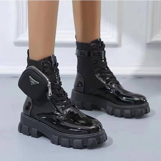 ⚡LADIES BOOT PRADA ⚡High quality women/ ladies ANKLE BOOTS classic boots easy to walk with or drive with 🔥⚡Adorable ladies boots very cute and admired with a pocket❤‍🔥 CUTE ones as in picture🔥⚡