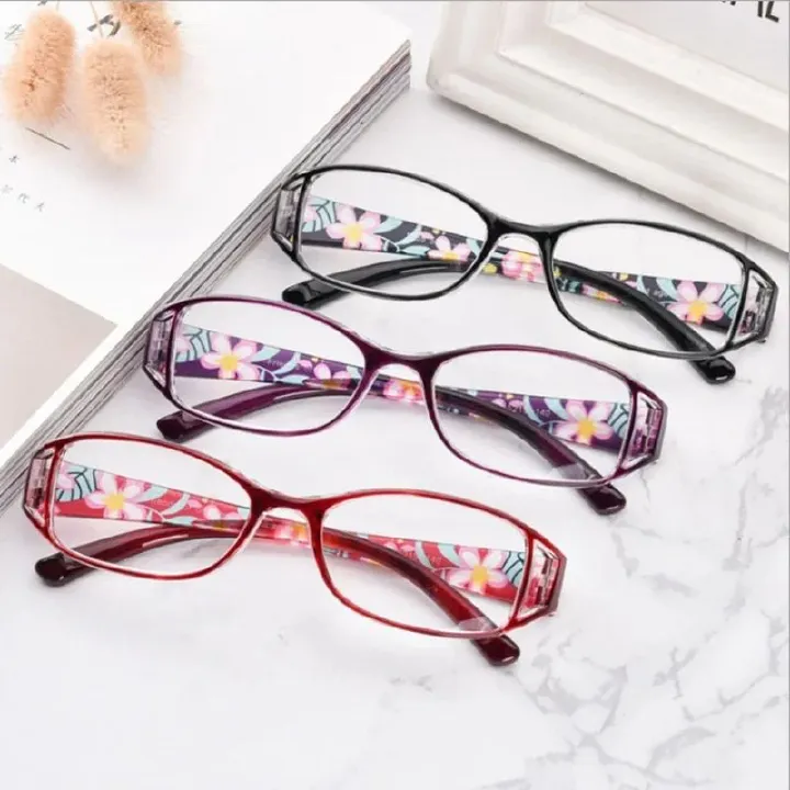 A Pair of PC Printed Reading Glasses Gorgeous Female Anti-Blu-ray Retro HD Glasses for the Elderly Fashion Reading Glasses
