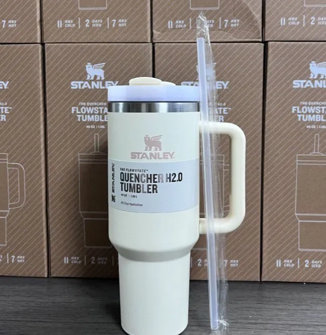 Stanley cup Stainless Steel Tumbler with Handle & Straw Lid, Insulated Reusable Stainless Steel Travel Mug double wall vacuum insulation technology, keeping your drinks at the perfect temp