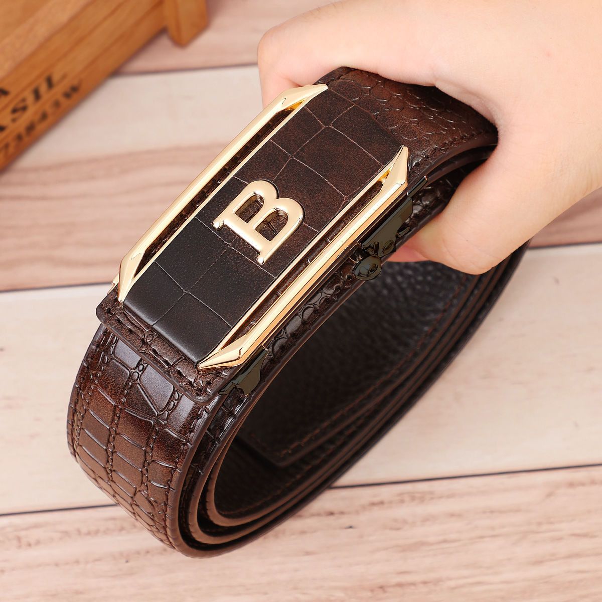 Hot Selling Men Belts Crocodile Pattern Men's Belt High-Quality Automatic Buckle Belt Fashionable Trendy Men's Accessories Casual Business Jeans Belts, Luxury Designer Brands for Men