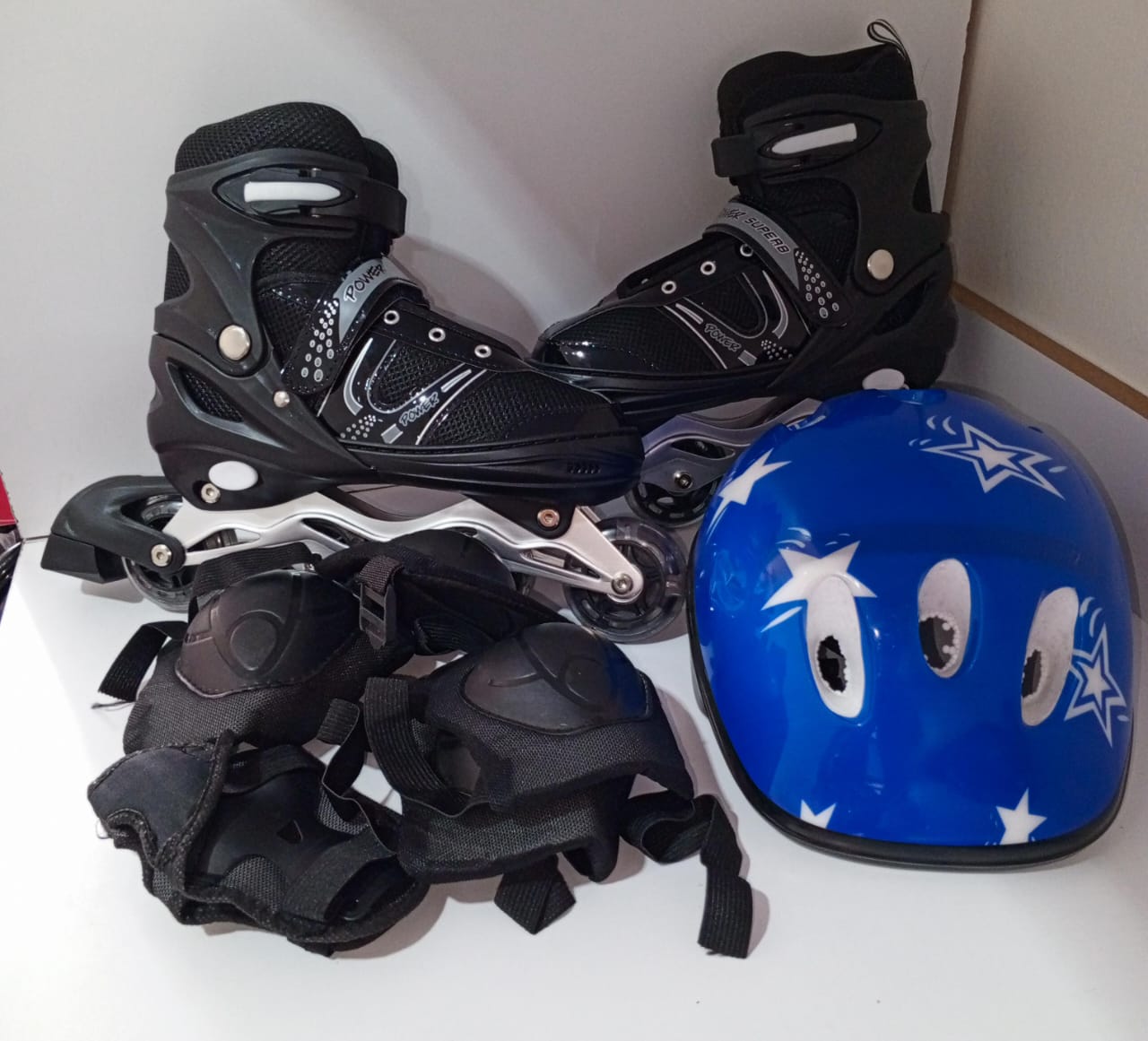 Skate shoes