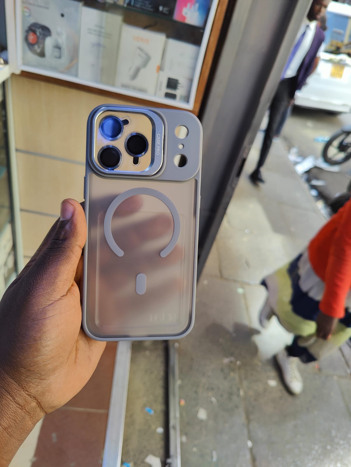 IPHONE 17 Pro Max Cover with Ultra Invisible Metal Holder/ Support Transparent Magnetic Mobile Phone Case with Three Camera Lens for Protection Comfortable Grip Phone Case/ Cover