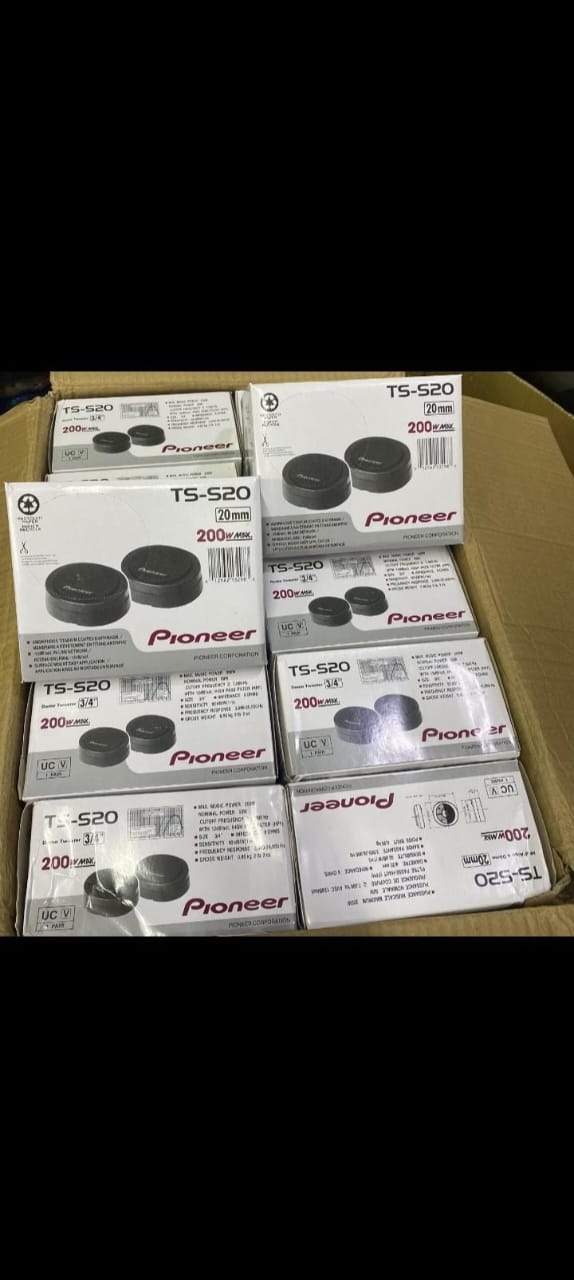 TS pioneer tweeter maximum power: 200W rated power: (50w impedance: 8 OH.M 13cm 2-way coaxial speaker delivers up to 35 Watts of nominal power,