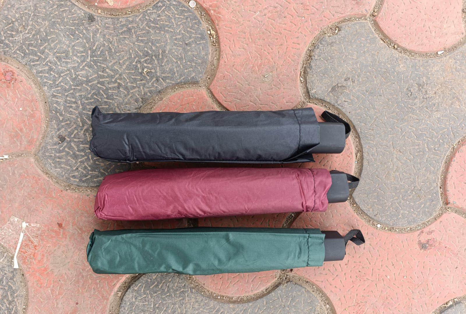 Umbrella portable umbrella, pocket umbrella,bag umbrella black blue colour,easy to carry umbrella big coverage 1pc