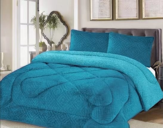 Geometric pattern soft woolen blanket/ cabbage soft woolen blanket size 5by6 (no bedsheets and pillow cases