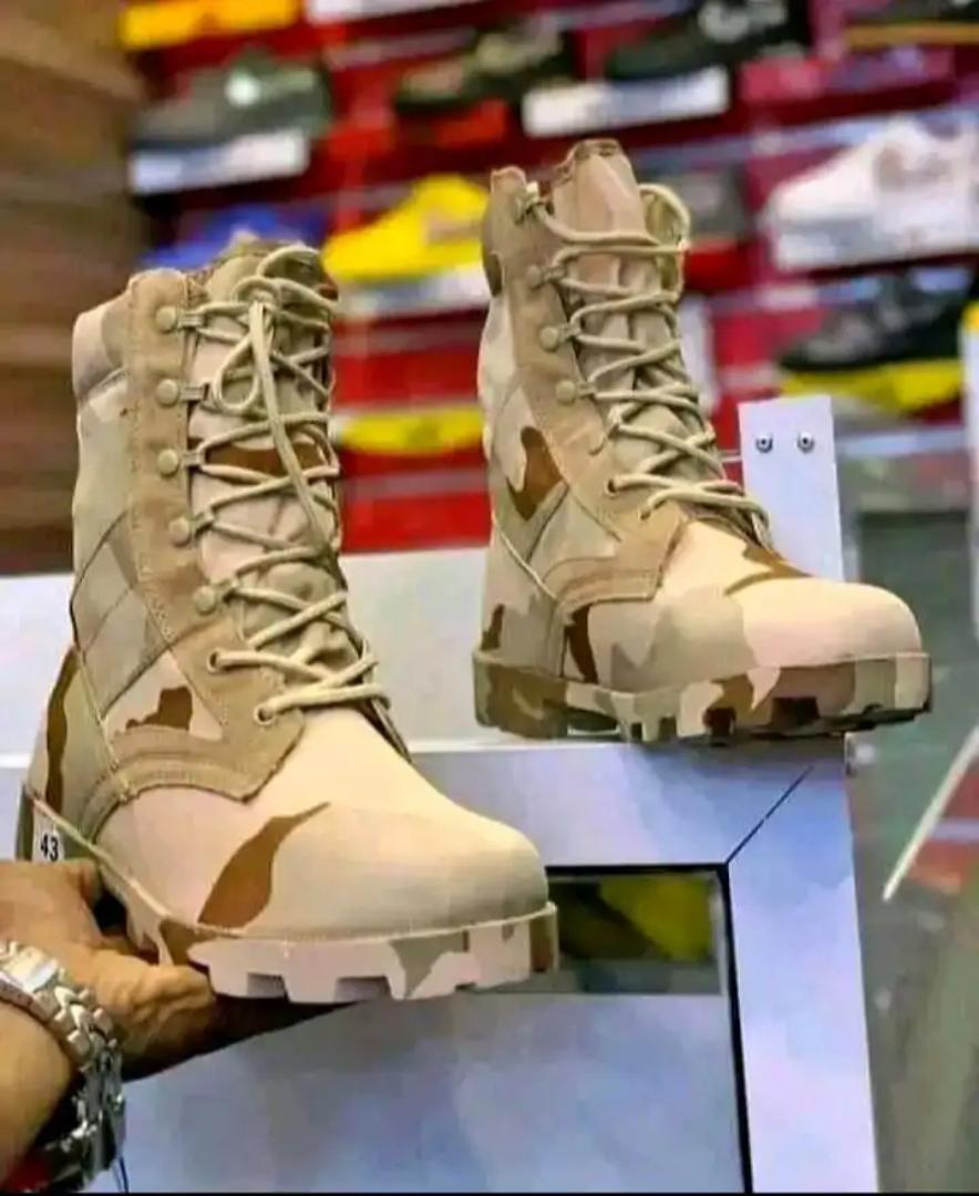 Camouflage Beige High-Top Military Combat Desert Boots - Tactical Leather Footwear | Superior Ankle Protection | Perfect for extreme conditions, intense missions, or adventurous outdoor activities