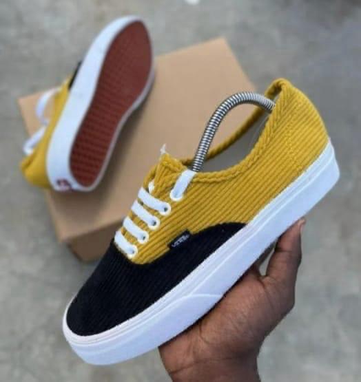 Unisex High-Top vans lace up rubber shoes- Stylish & Comfortable Casual Footwear For All-Day Wear-Radom