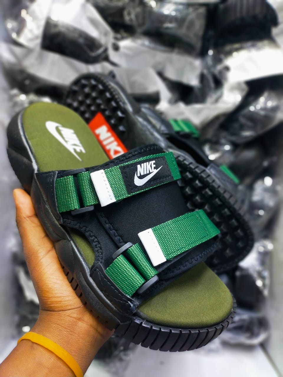 NEW ARRIVALS SLIDES for Unisex breathable classic slippers quality mens slides