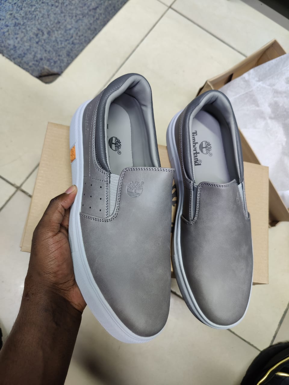 QUALITY LACELESS TIMBERLAND CASUALS
