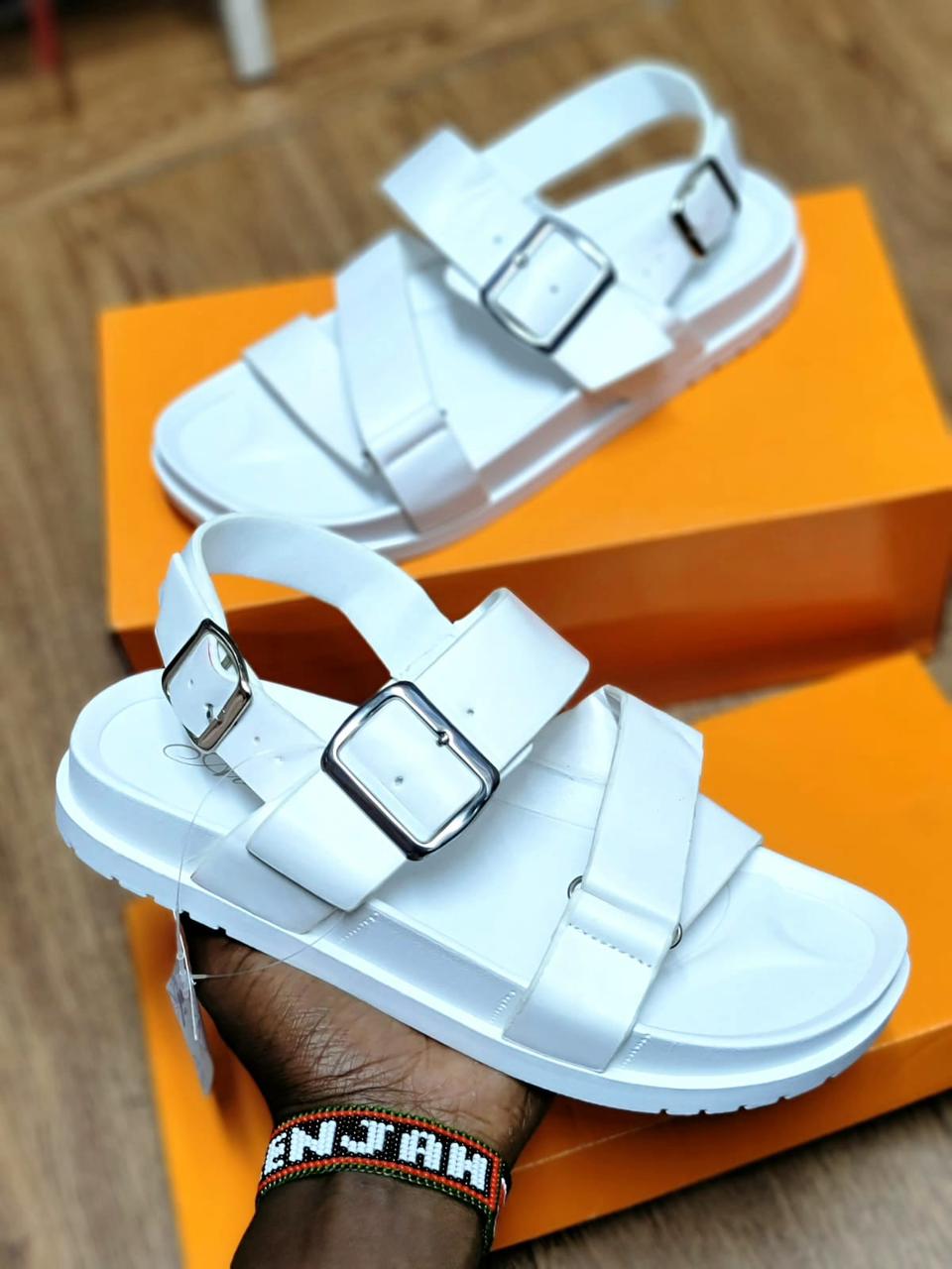 Men’s Premium White and Black Comfort Platform Sandals – Adjustable Buckle Open Outdoor Shoes