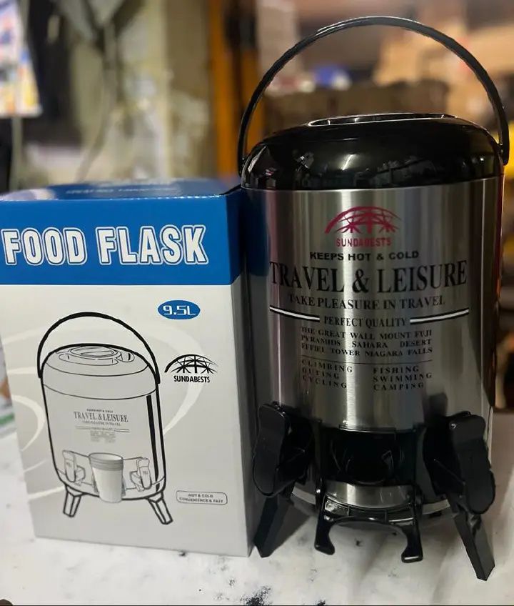 9.5L Portable Double-Tap Hot Tea Urn Durable thermo food flask Ideal for beverage Convenient for both HOT or COLD drinks With two small cups easy to clean PU foam insulated to