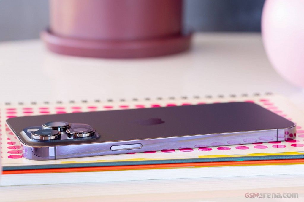 Refurbished IPhone 14 PRO MAX 6+256GB LTPO Super Retina XDR OLED, 120Hz, 48MP,4323mAh,Dual-LED dual-tone flash, HDR (photo/panorama)