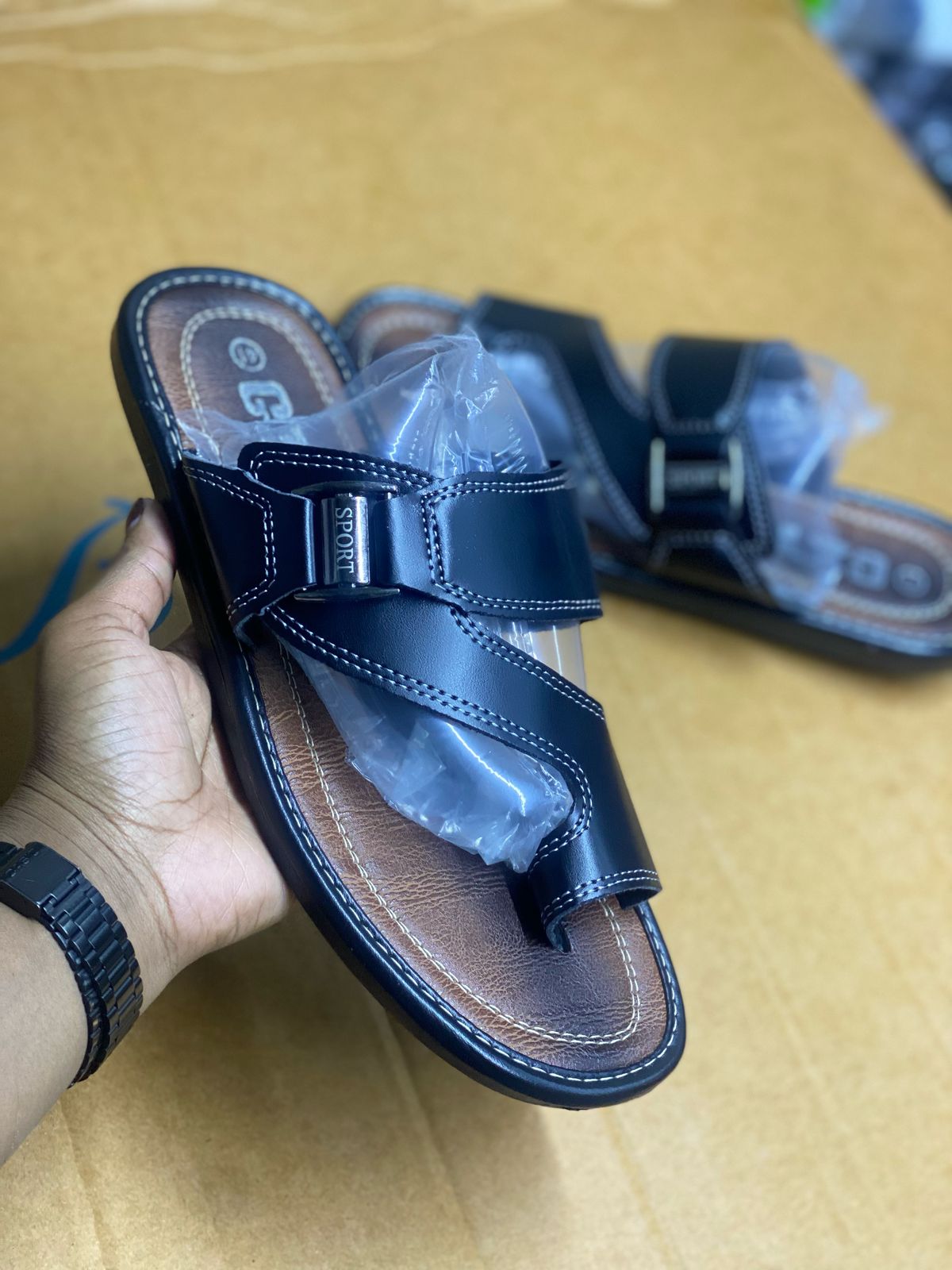 New Clarks sandals in town ⚡️💥leather men's open shoes💯🔥