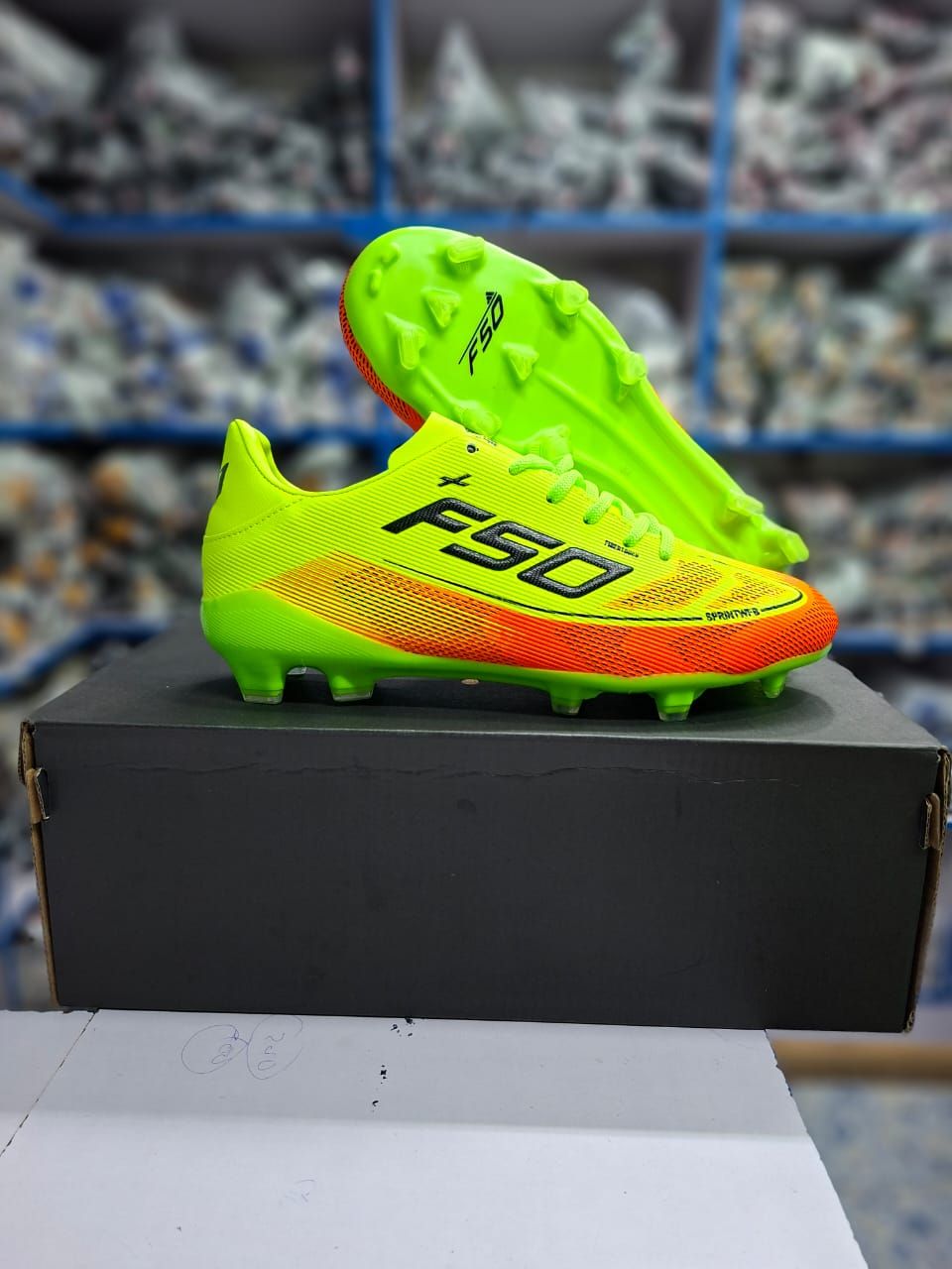 PROFESSIONAL F5O SOCCER/FOOTBALL BOOTS High quality leather comfy football boots 🔥men and women dream football boot favorable for all playing grounds either carpet or dust ground ✨very cute❤‍🔥🥰