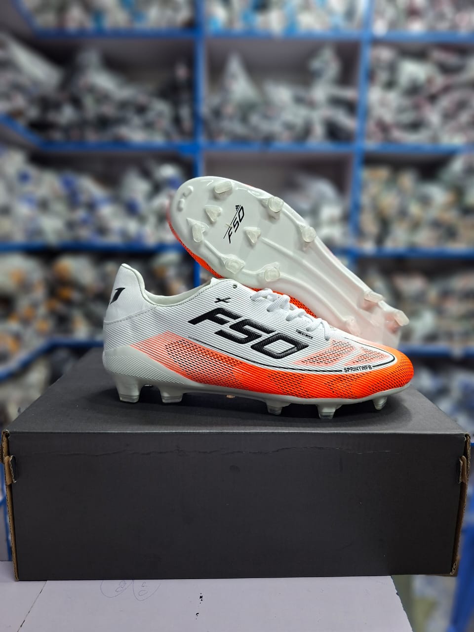 PROFESSIONAL F5O SOCCER/FOOTBALL BOOTS High quality leather comfy football boots 🔥men and women dream football boot favorable for all playing grounds either carpet or dust ground ✨very cute❤‍🔥🥰