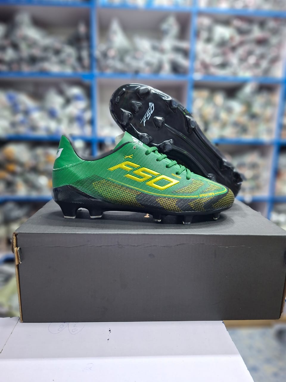 PROFESSIONAL F5O SOCCER/FOOTBALL BOOTS High quality leather comfy football boots 🔥men and women dream football boot favorable for all playing grounds either carpet or dust ground ✨very cute❤‍🔥🥰