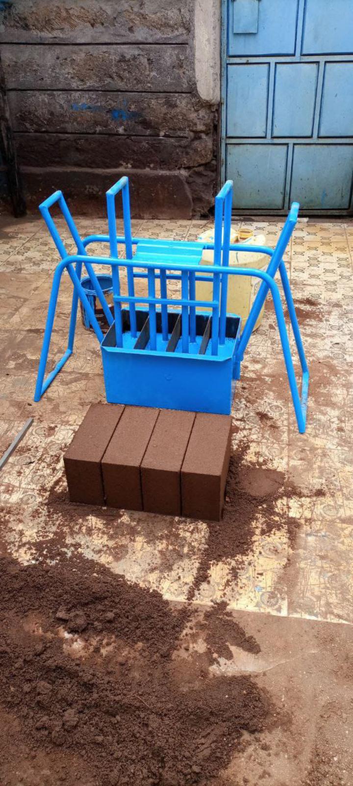 4 in 1 interlocking block making machine