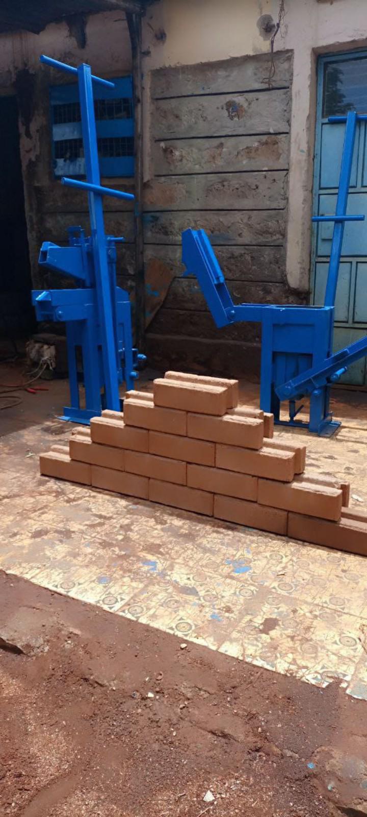 wide press interlocking block making machine