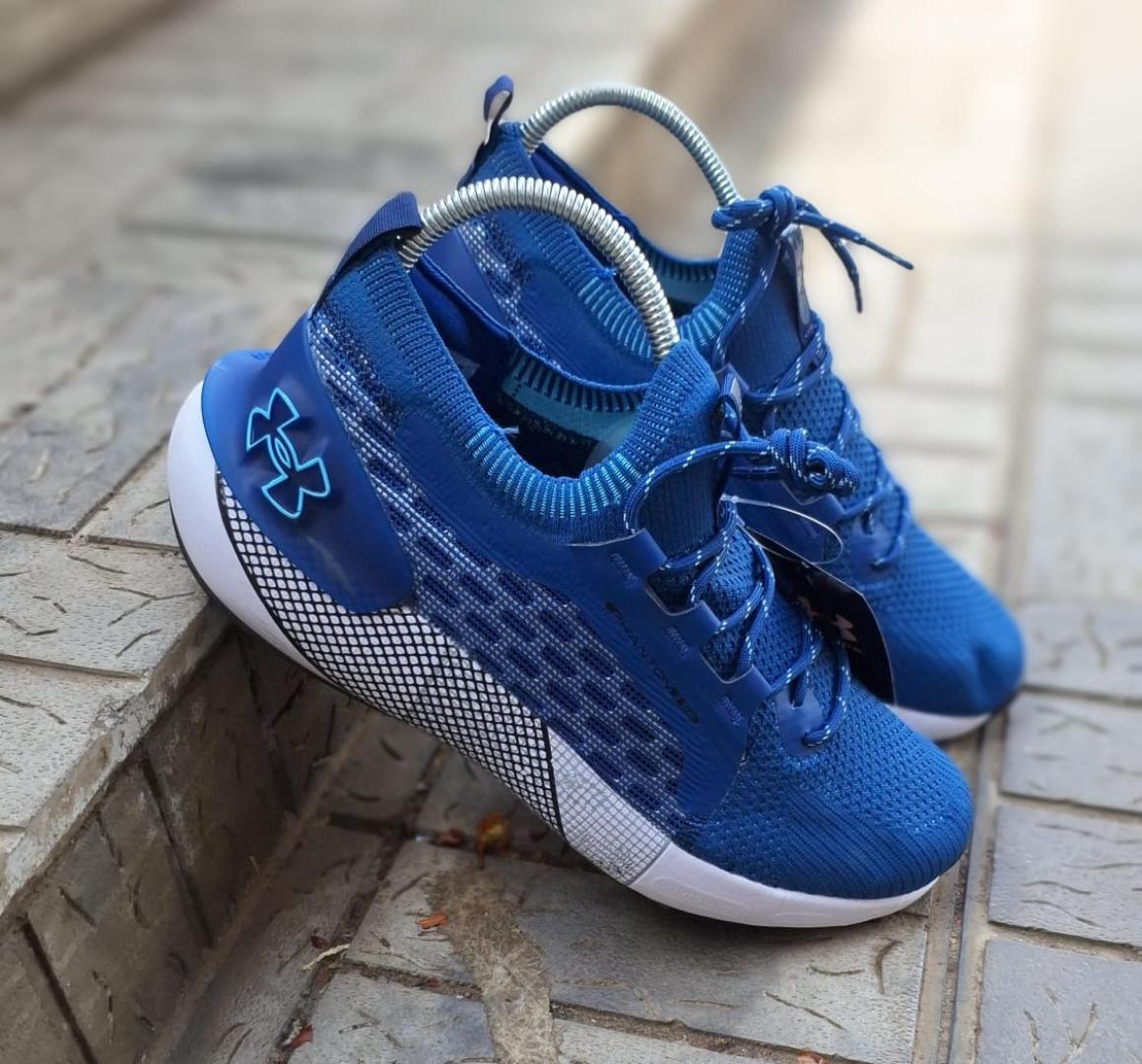 Under Armour HOVR Phantom