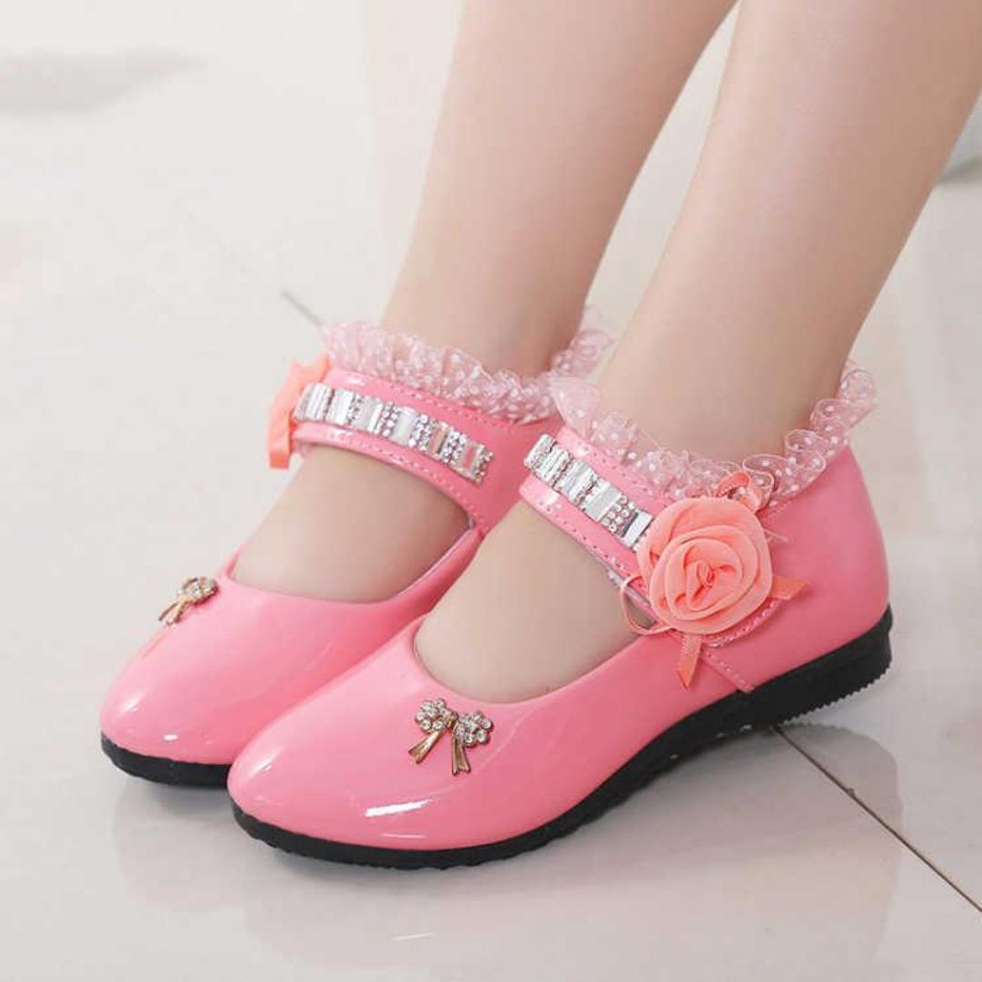 Fancy doll shoes