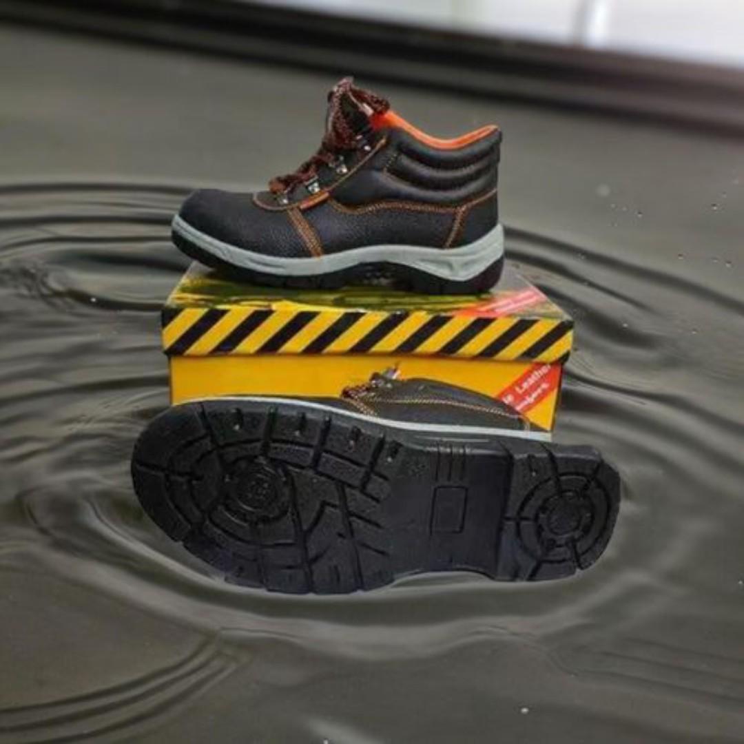 Ultimate Safety and Comfort: Generic Home and Industrial High-Quality Anti-Slip Safety Boots  Step into unparalleled safety and comfort with our Generic Home and Industrial High-Quality Anti-Slip Safe