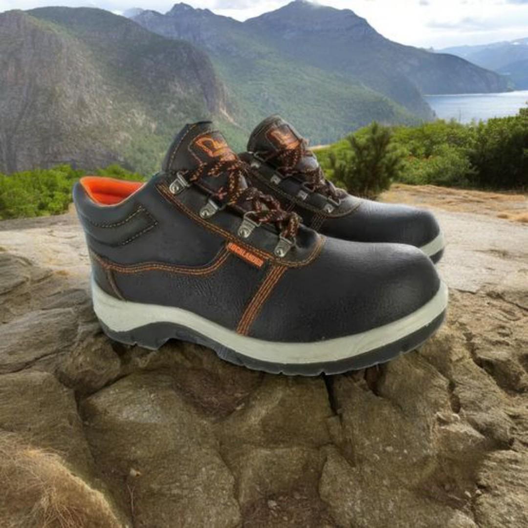 Ultimate Safety and Comfort: Generic Home and Industrial High-Quality Anti-Slip Safety Boots  Step into unparalleled safety and comfort with our Generic Home and Industrial High-Quality Anti-Slip Safe