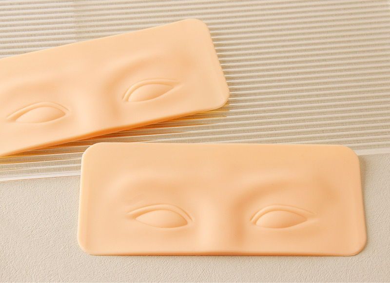 2 pcs Makeup Practice Face, Silicone Makeup Practice Face Board, Makeup Mannequin Face,Perfect for Practicing Eye Face Makeup, or Girl’s Gift