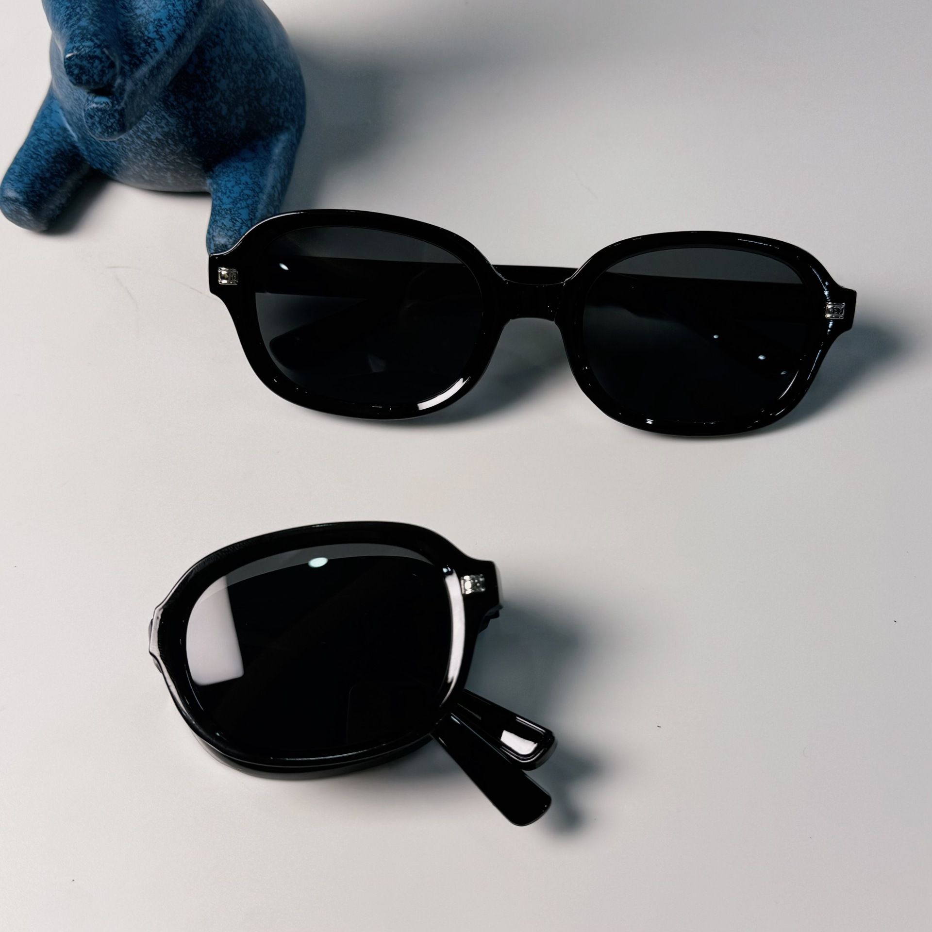 New Fashion Korean Foldable Portable Retro Sunglasses, Internet Celebrity Instagram Trendy Fashion Advanced Sunglasses