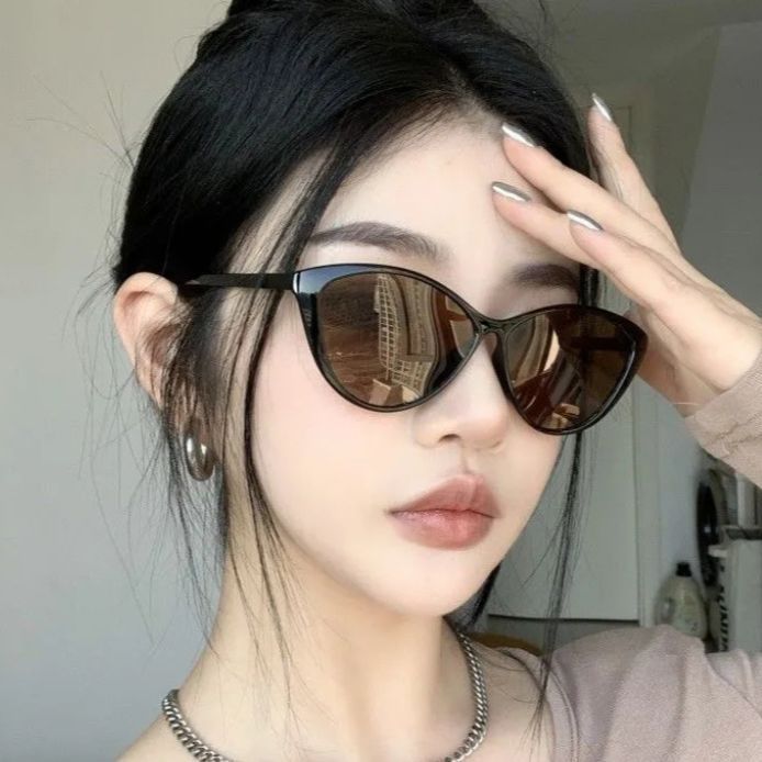Korean version cat eye sunglasses for women, ultra light, fashionable, UV resistant, big face, slimming, spicy girl, retro sunglasses, sun shading