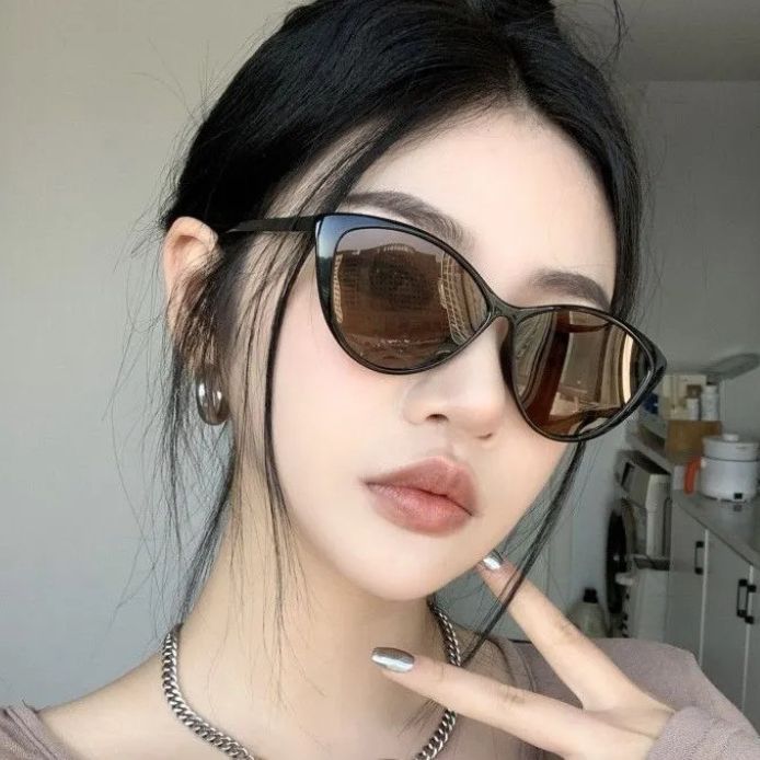 Korean version cat eye sunglasses for women, ultra light, fashionable, UV resistant, big face, slimming, spicy girl, retro sunglasses, sun shading