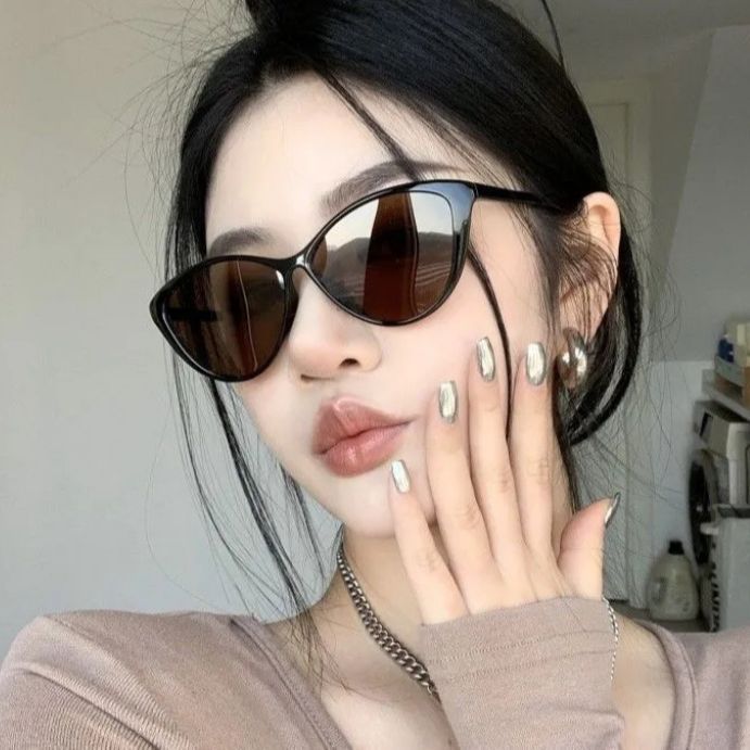 Korean version cat eye sunglasses for women, ultra light, fashionable, UV resistant, big face, slimming, spicy girl, retro sunglasses, sun shading